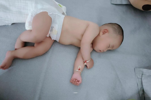 老河口宝宝发烧可以喝牛奶吗
